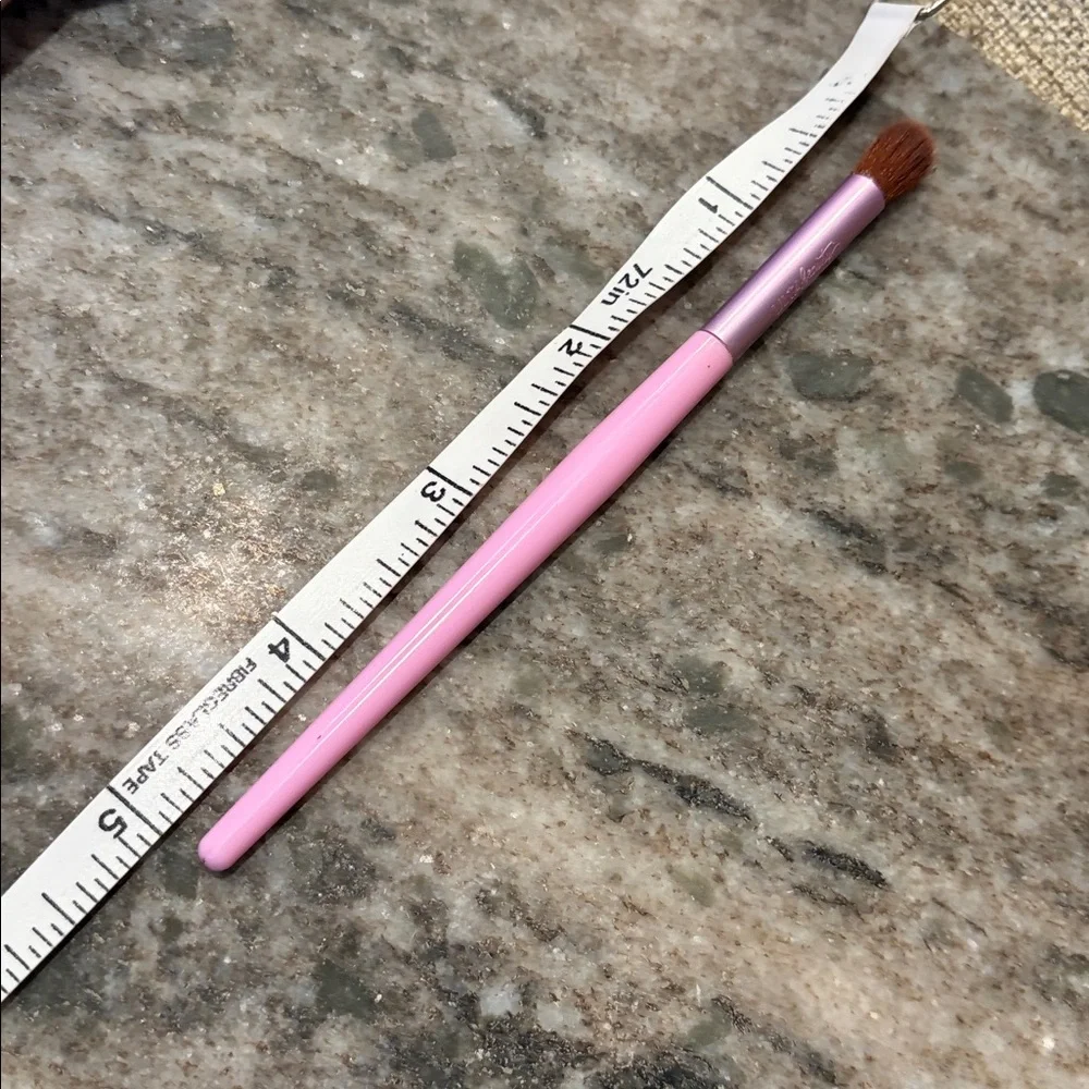 BUNDLE OF 4 MAKE UP BRUSHES
